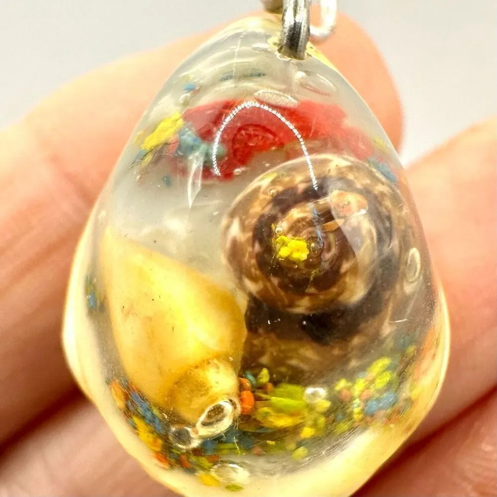 Shell design pendant necklace - Image 2