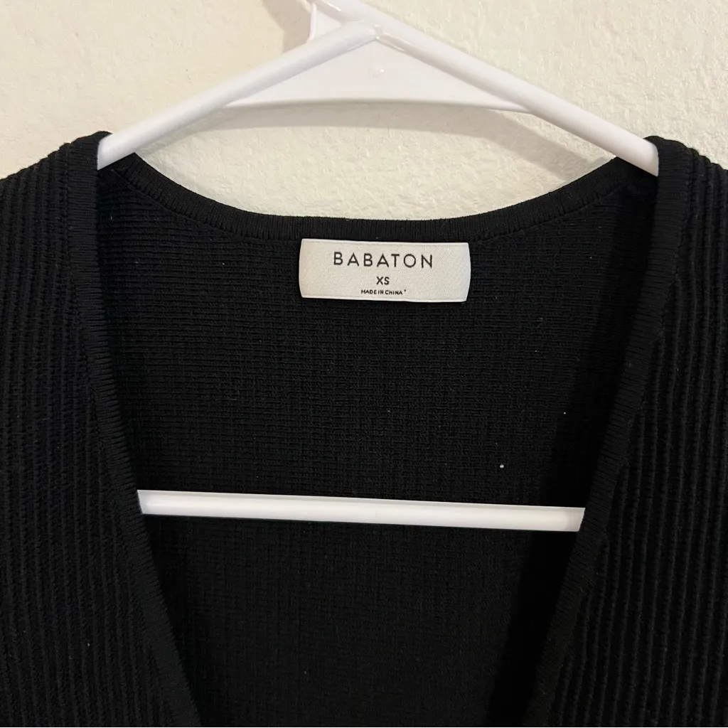 Aritzia Babaton Sculpt Knit Deep V Tank Black Ribbed tank - Image 5