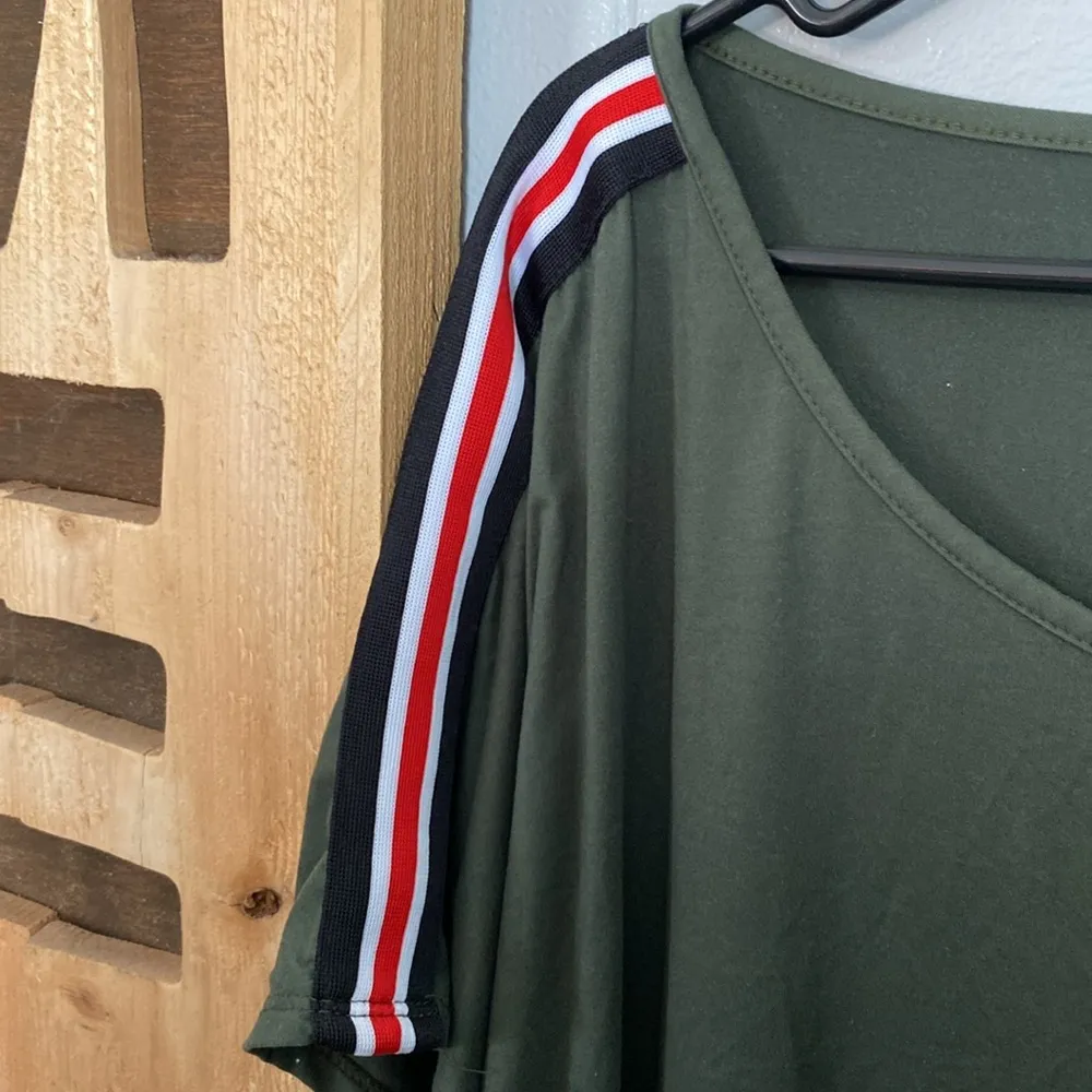 Picky Girl 3x Army Green top with tie - Image 5