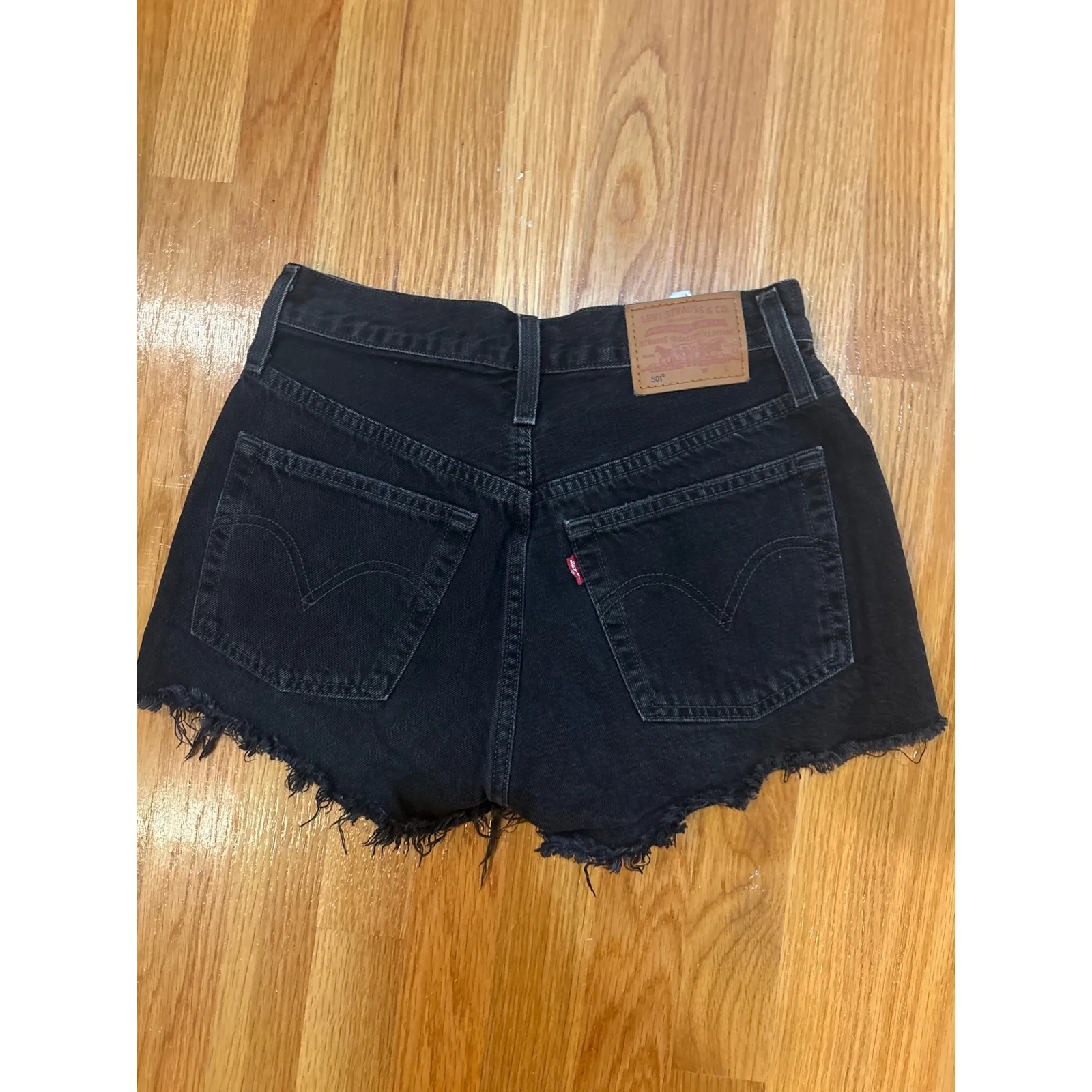 Levi's 501 Black Denim Cutoff Shorts Distressed‎ Frayed Hem Women's Size 25 - Image 2