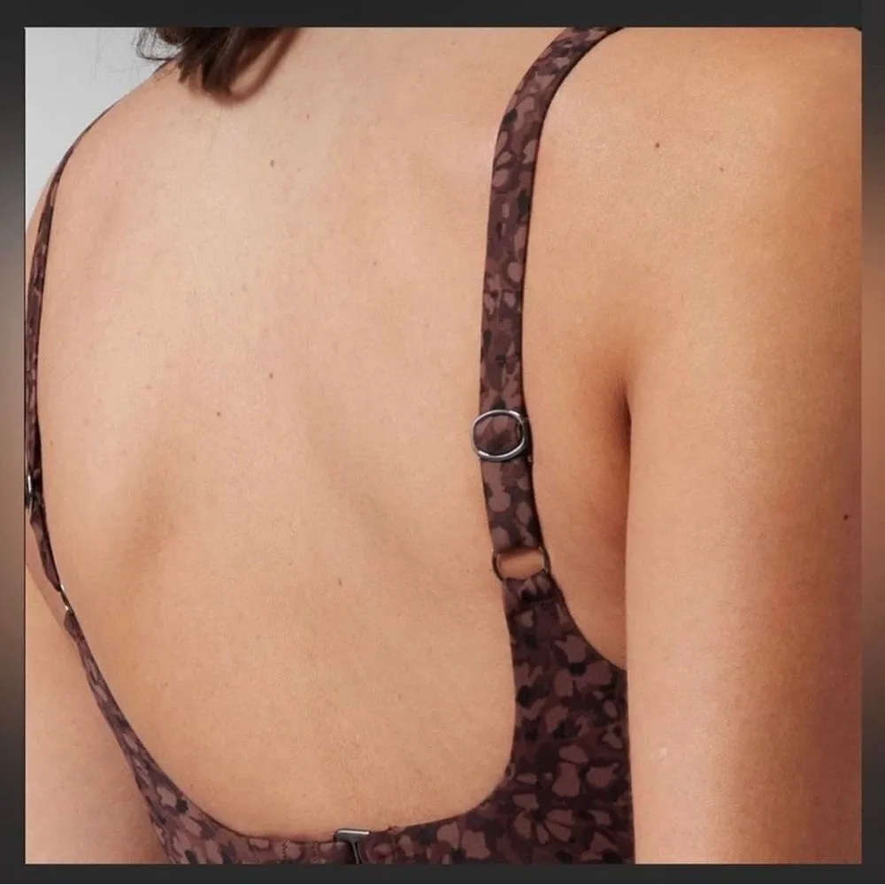 Conscious Crop Bikini Top D-DD and Clean Medium Bikini Bottoms - Image 4