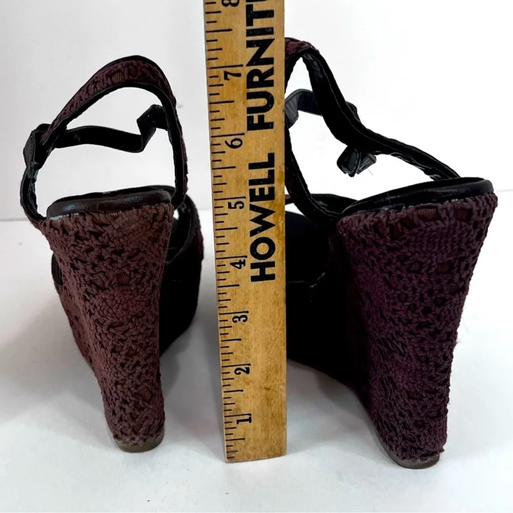 Diva Lounge Women's Wedge Sandals in Brown Lace in original box lux item Red Size 6 - Image 8