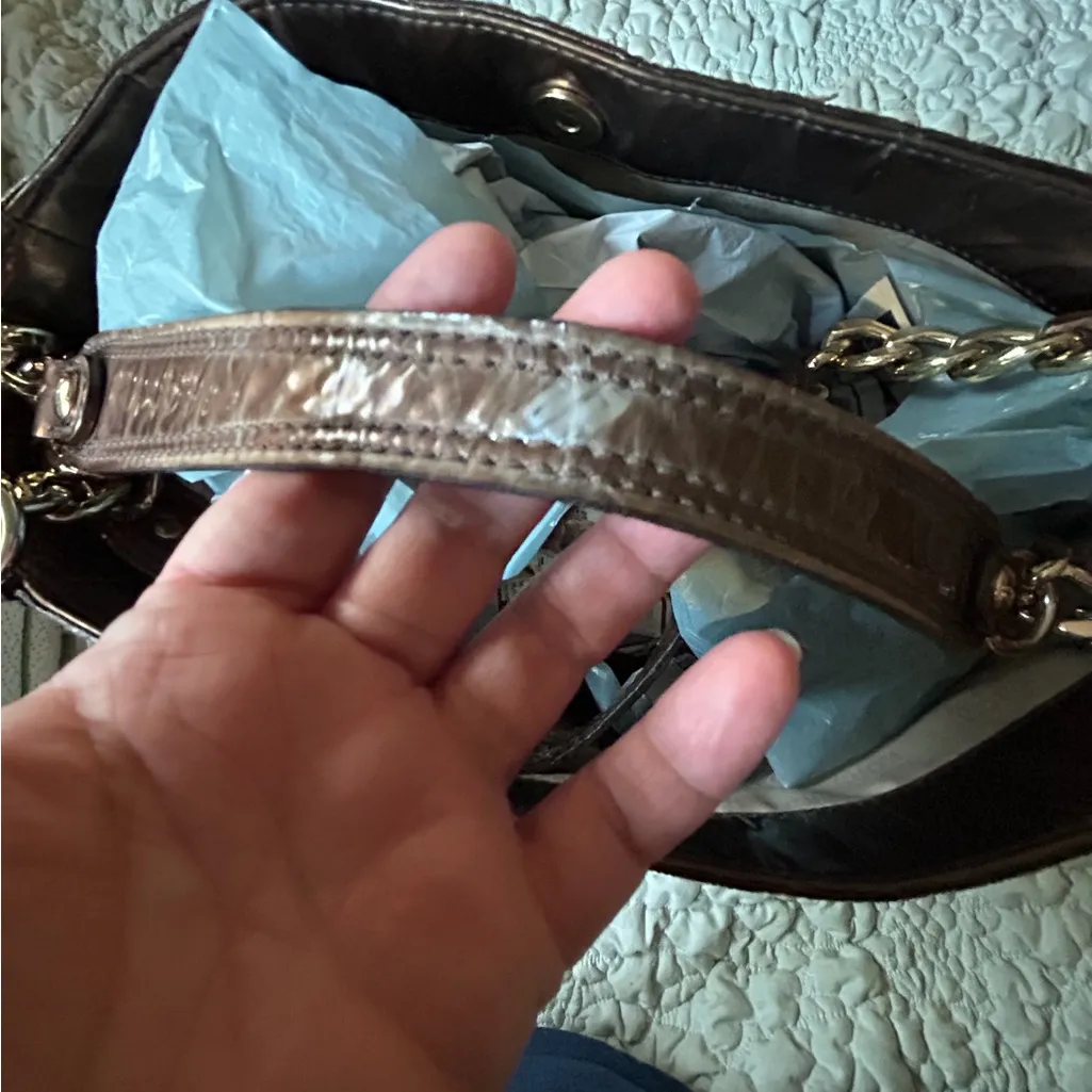 Michael Kors Metallic Gold Bag w/Gold Accents **PROJECT BAG** - Image 12