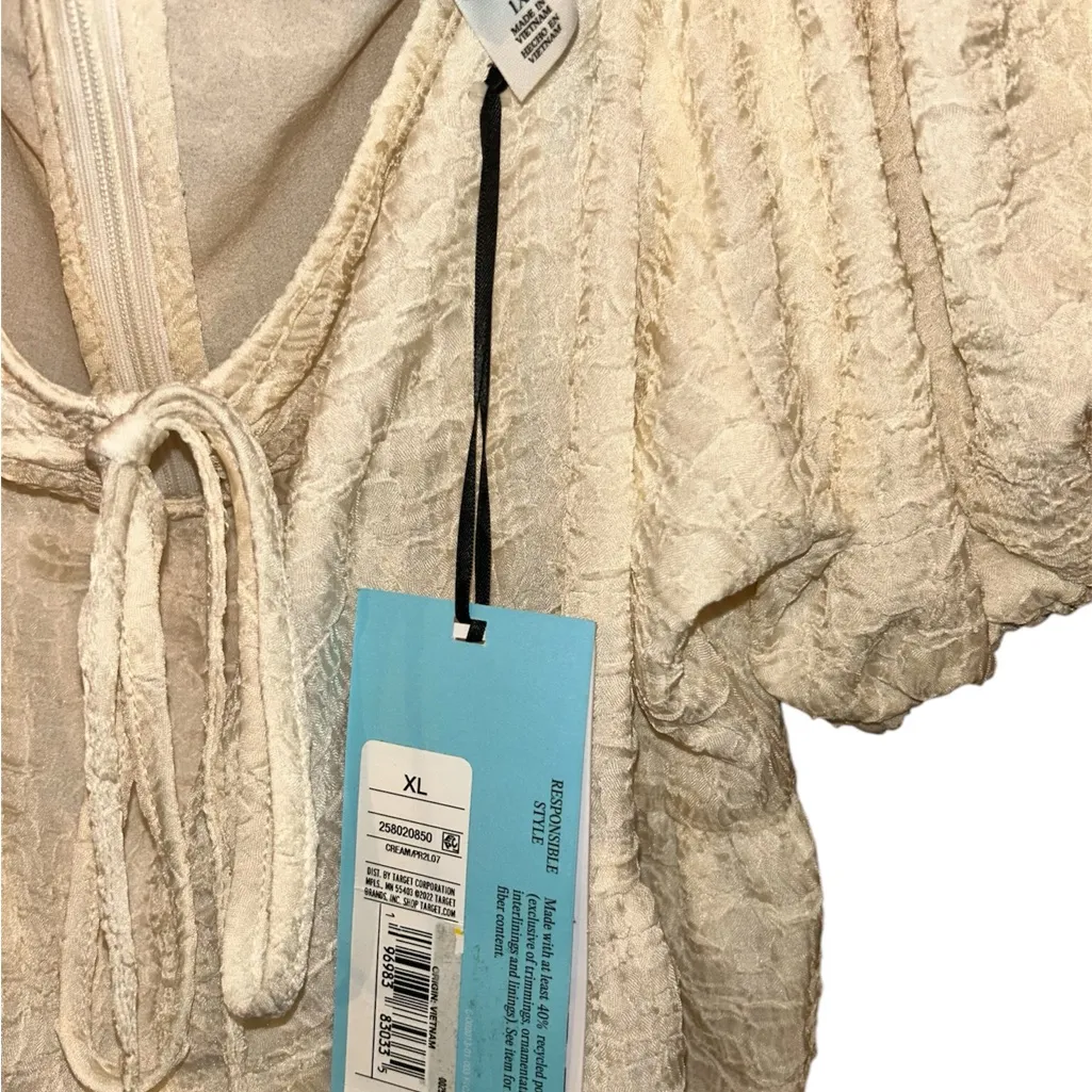 Future Collective Cream Textured Puff Sleeve Blouse Size 1X - Image 2