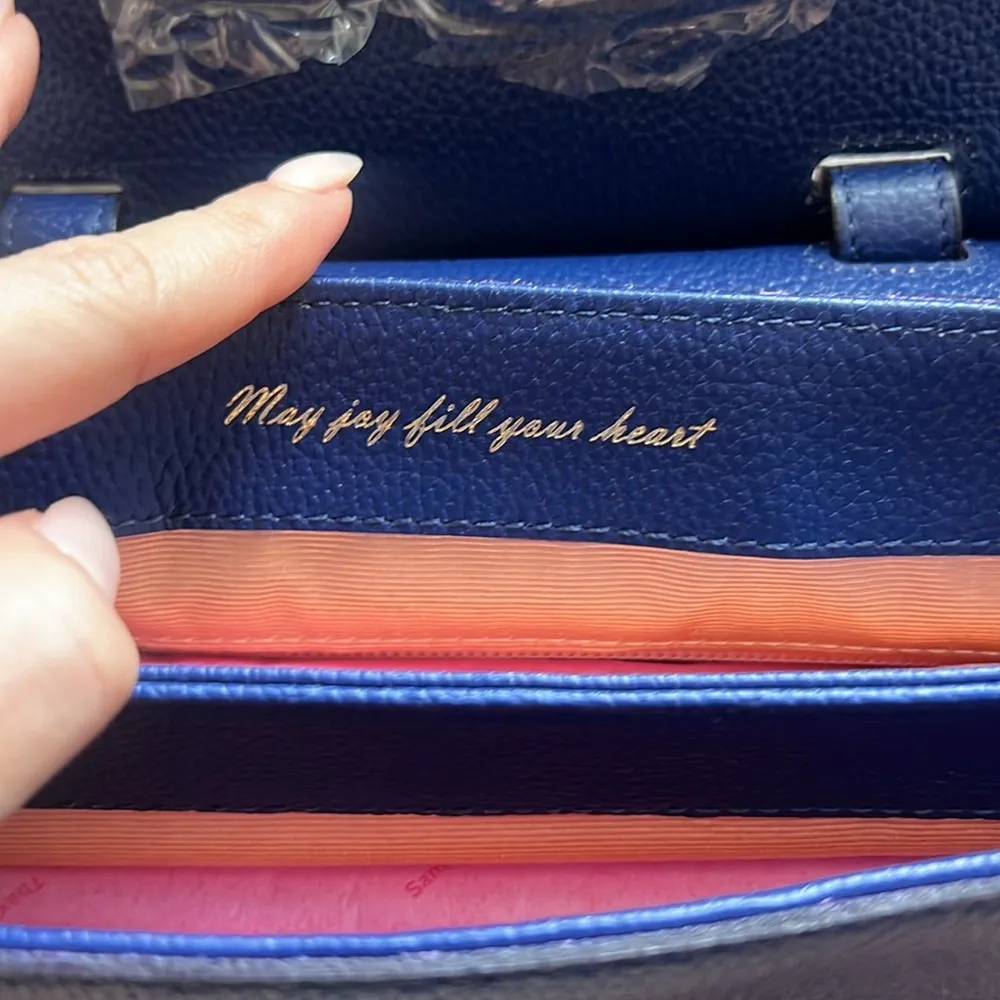 Samantha Thavasa Flap Over Pink & Blue Purse - Image 8