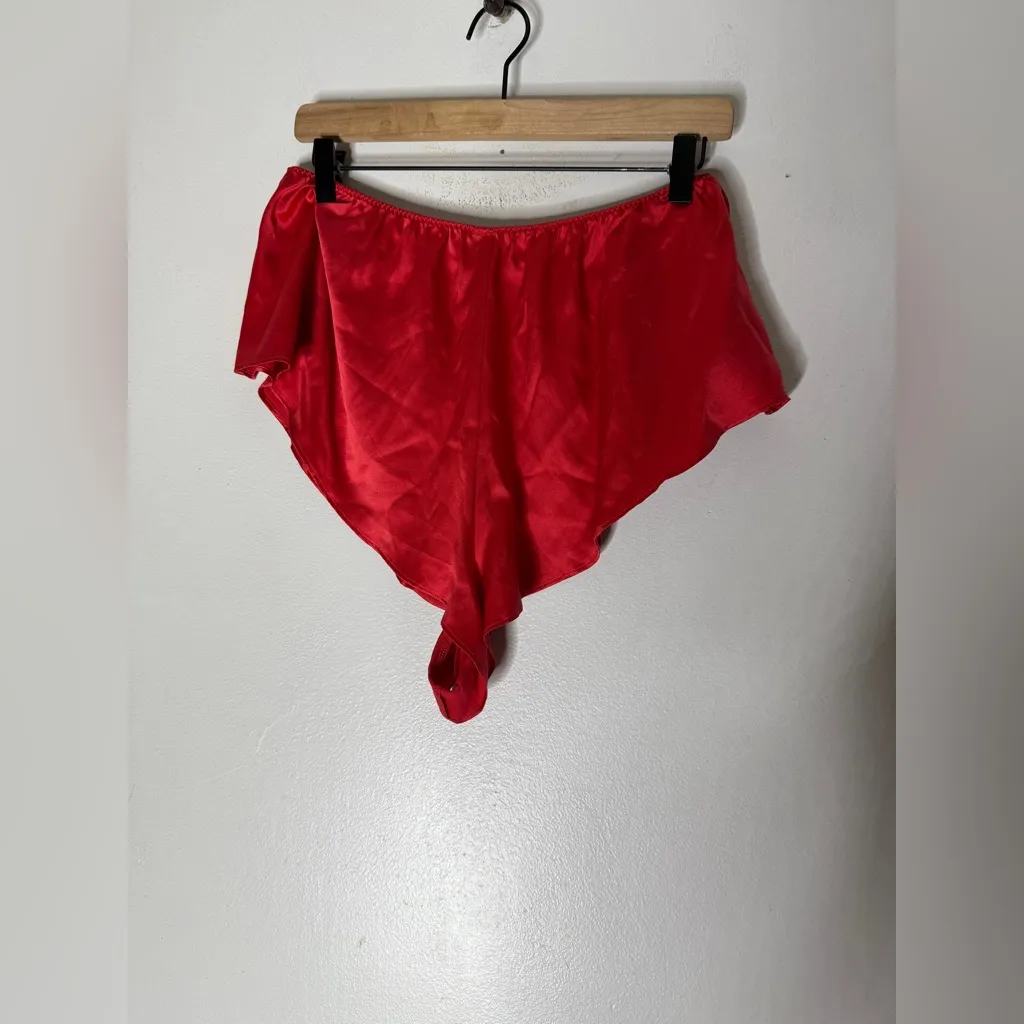 Victoria’s Secret Satin‎ Camisole & Shorts Set Red Large - Image 10