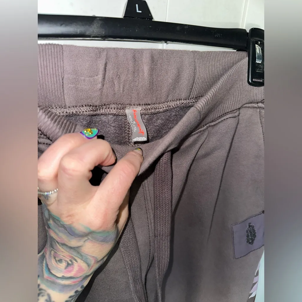 NWOT Snow Flow Joggers In Driftwood Combo - Image 11