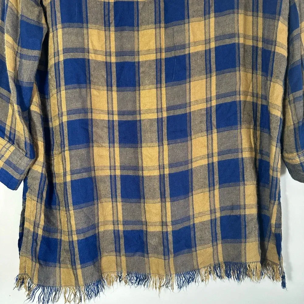 Umgee gingham raw hem button front long sleeve tunic size M green blue - Image 5