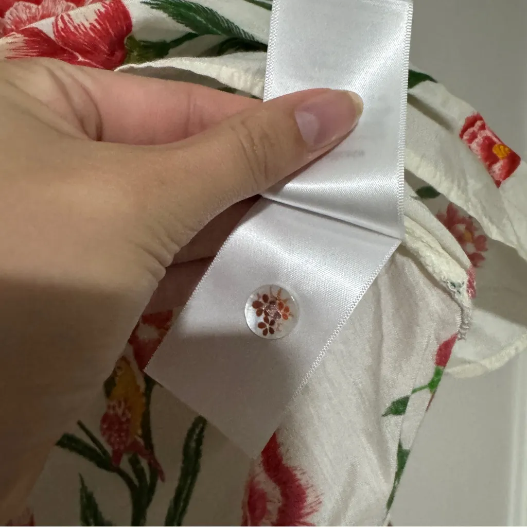 Farm Rio Off-White Ainika Delicate Blouse Embroidered Women’s Size M Eyelet - Image 7