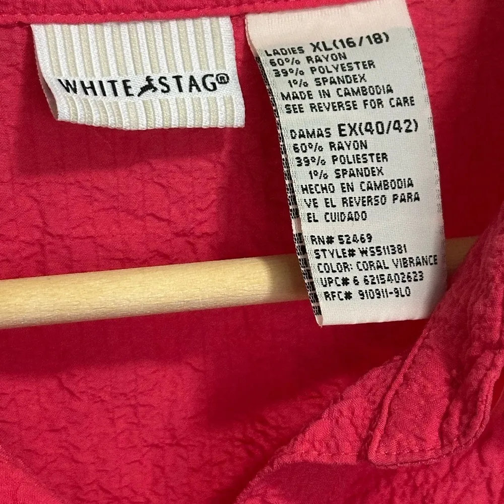 White Stag Coral Vibrance Crepe Textured Button Down Shirt size XL (16-18) - Image 3