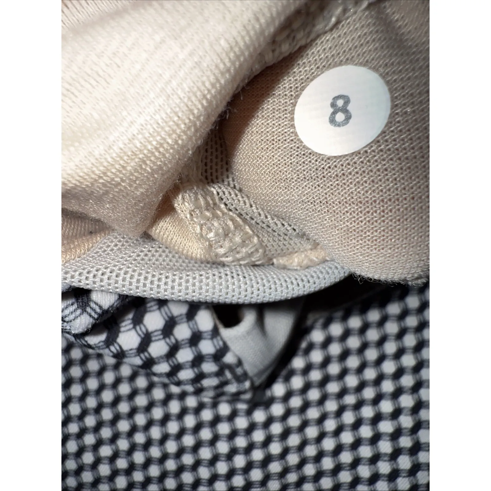 Lululemon Athletic Workout‎ Top Size 8 Black White - Image 5