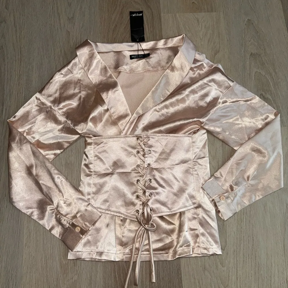 Nasty Gal Pink Stay the Corset Satin Long Sleeve Top - Size 4 - Image 2