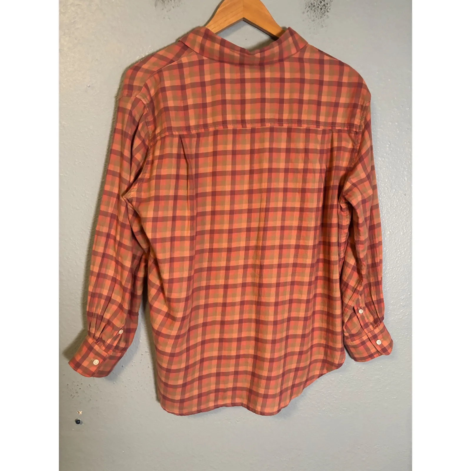 Trovata Birds of Paradis Emerson‎ Plaid Button Down Shirt Pink Small - Image 6