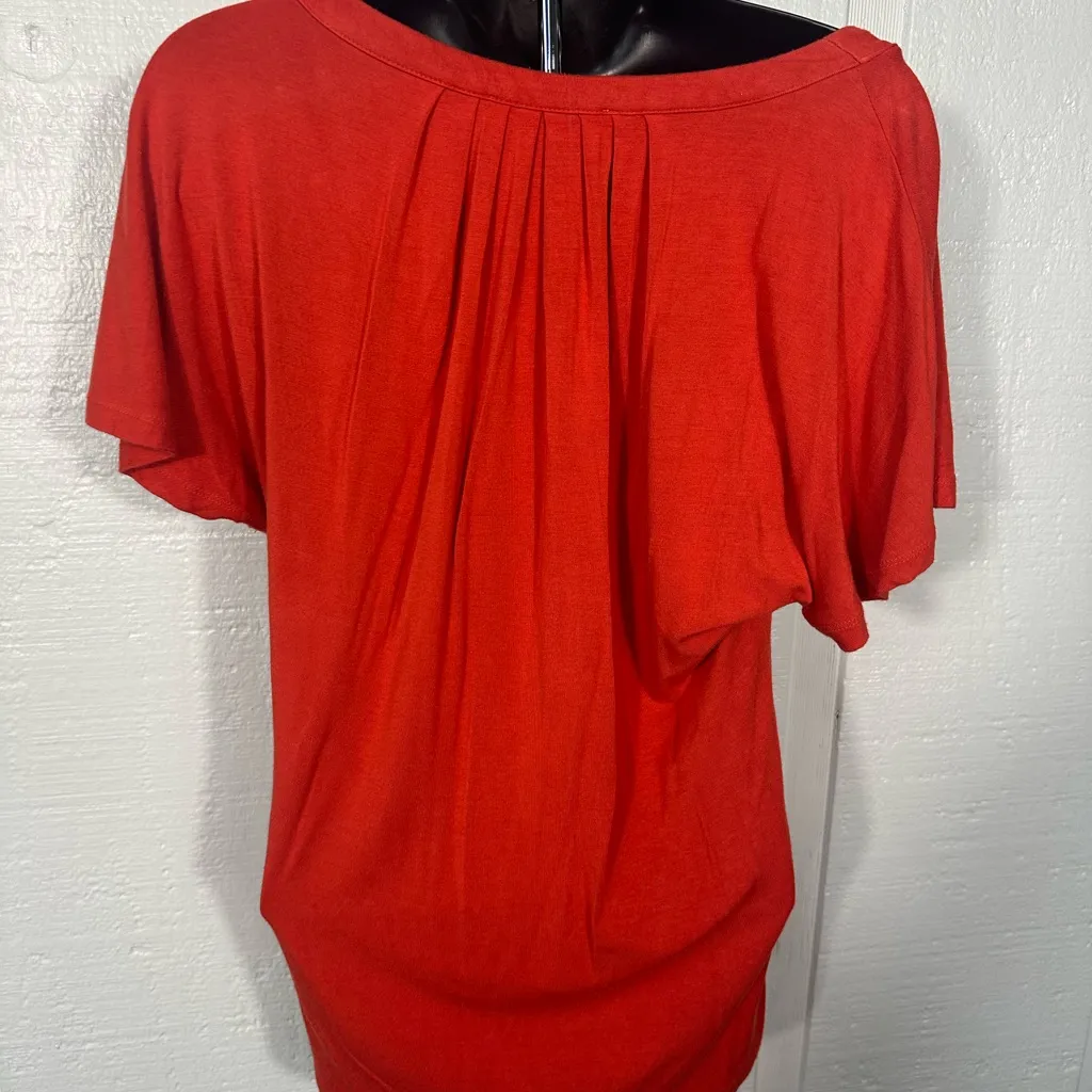 Michael Kors Red Short Sleeve Embellished Neck Top Size Small EUC - Image 8