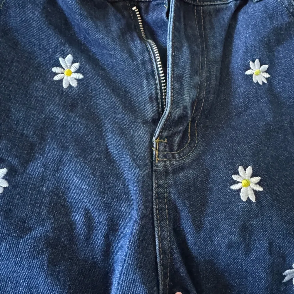 Daisy Embroidered Jean Shorts - Image 2
