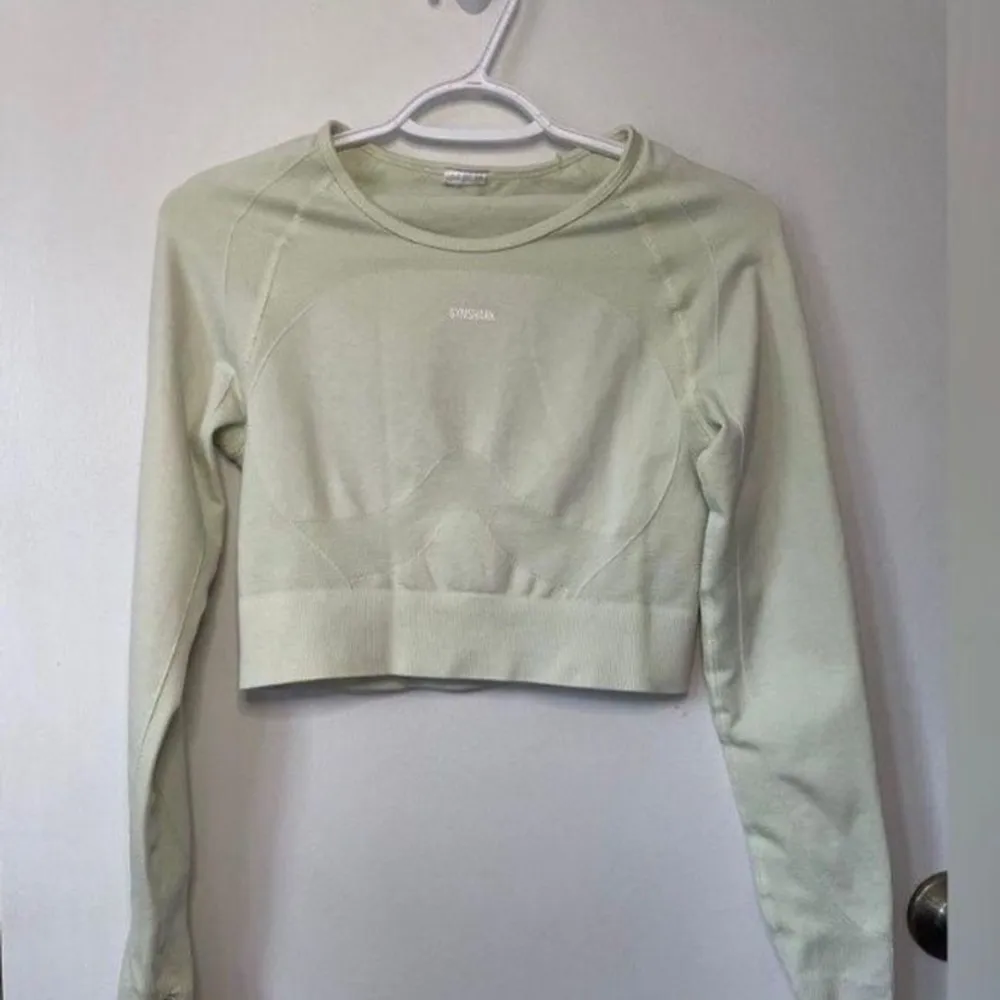 Flex Longsleeve Crop Top - Image 2