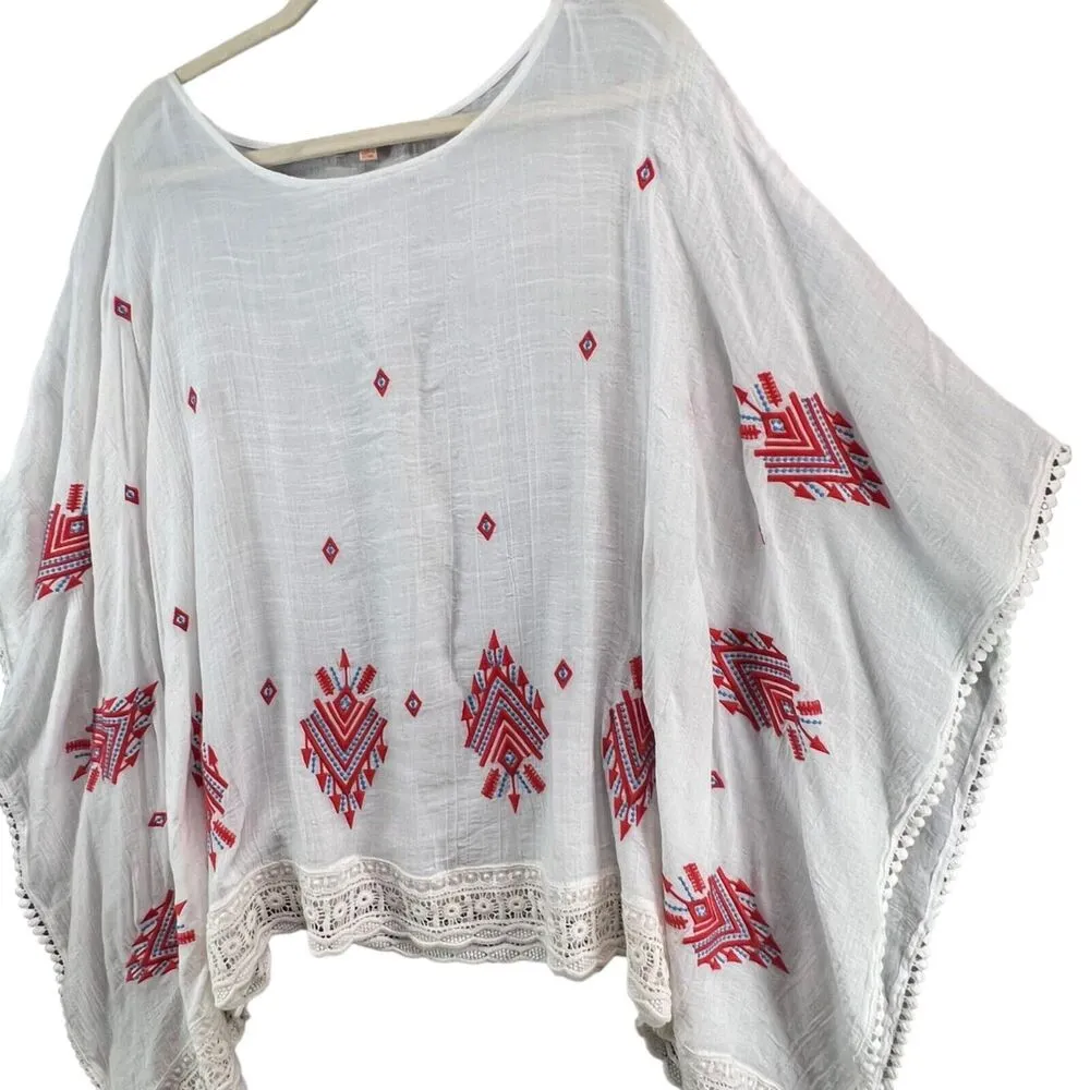 Gibson Latimer Poncho Top Women S White Red Embroider Crochet Boho Chic Festival - Image 3