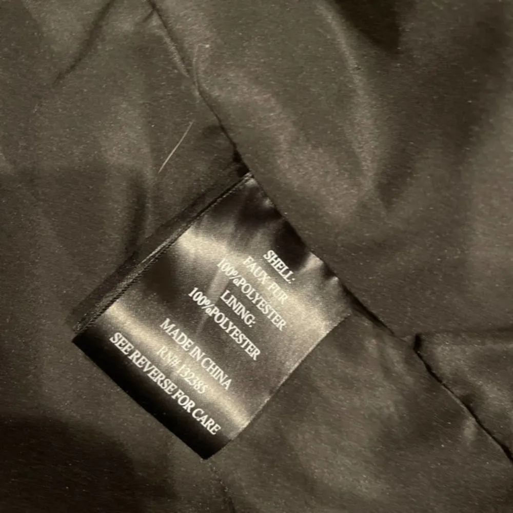 LOVE TOKEN FAUX FUR COAT - Image 6