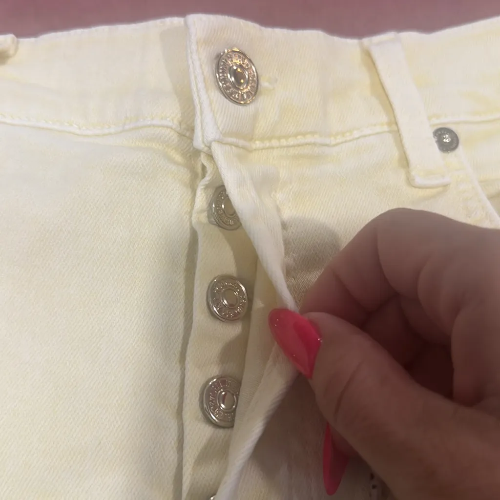 7 For All Mankind yellow frayed shorts - Image 8