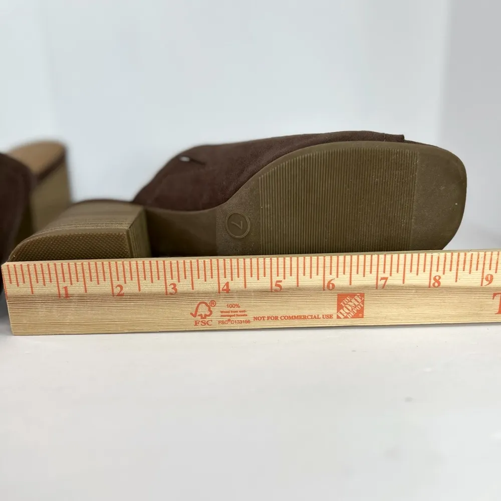 Universal Thread Woman’s Sz 7 Norelle Sandal Stacked Heels Shoes Brown Slip On - Image 6