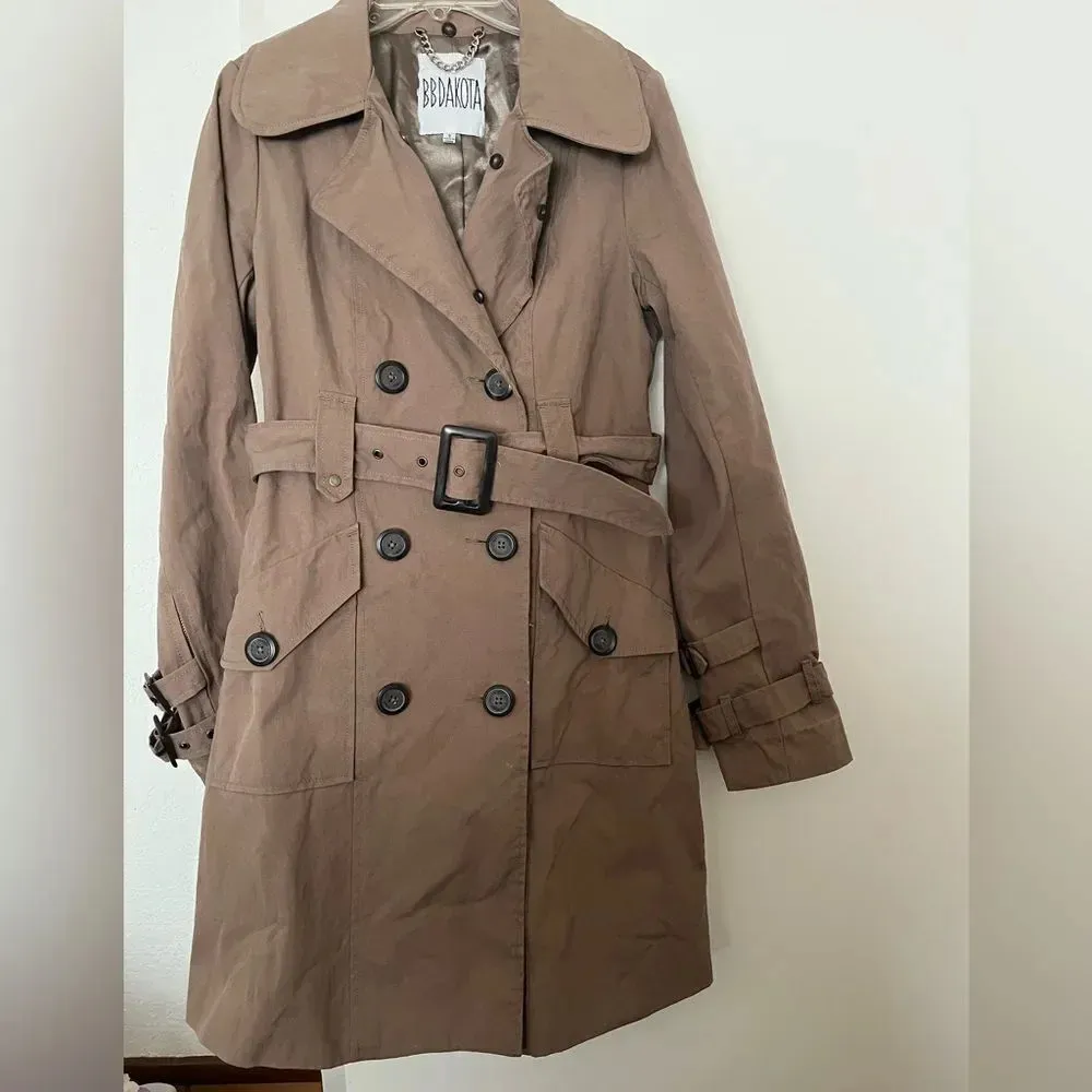 BB Dakota trench coat, size Small. - Image 2