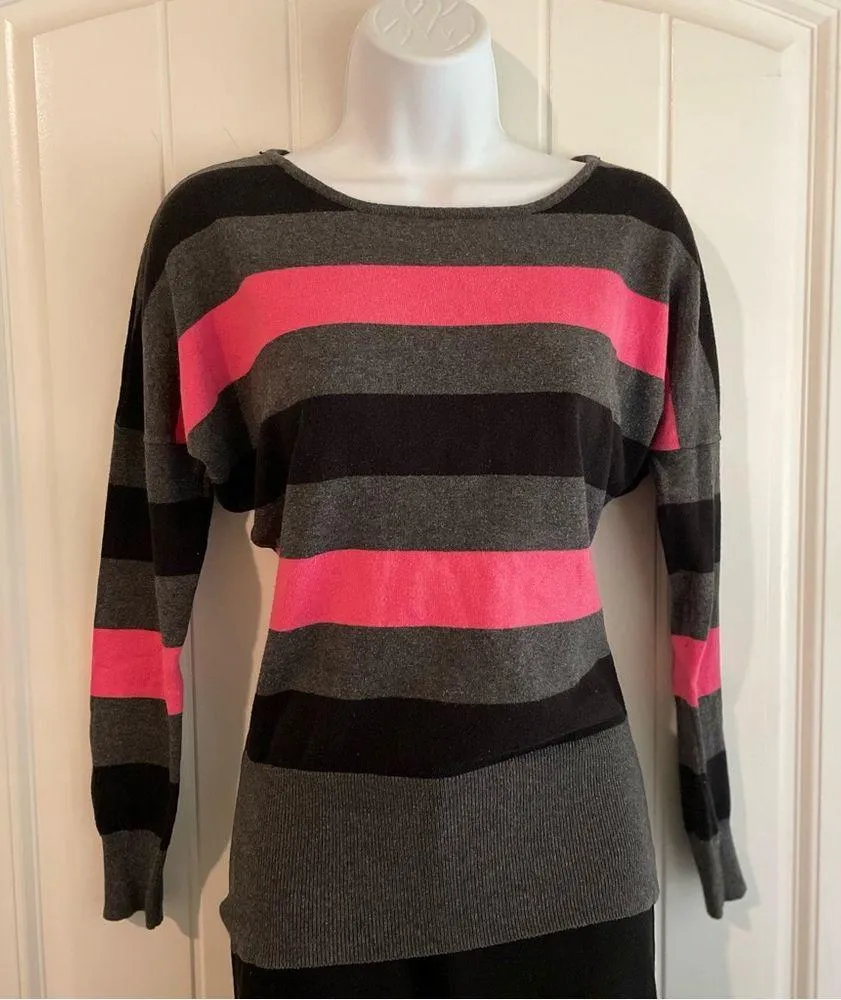 GUC Rue 21 Tri-Striped Pink Black & Grey Sweater sz Small - Image 2