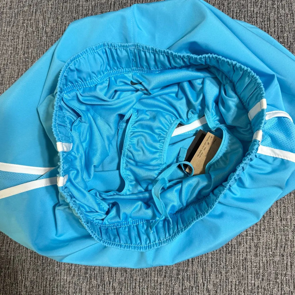 Nike Women’s Tempo Dri-Fit Mid-Rise 3 Inch Running Shorts - Image 8