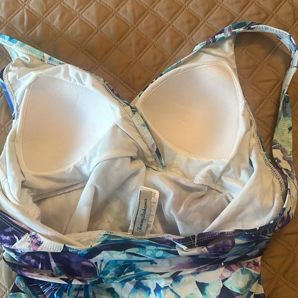 Tommy Bahama Islandsculpt petals  size 14 faux wrap swimsuit full support lined - Image 7