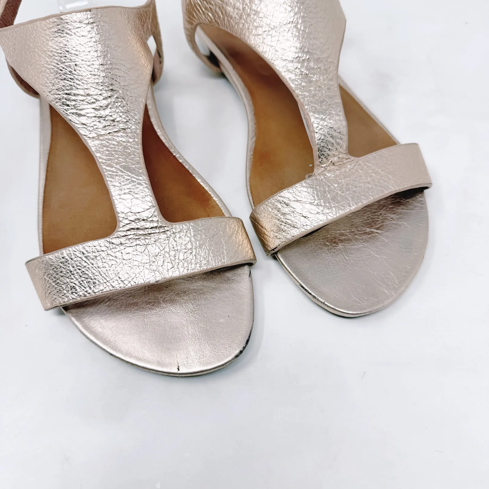 [Gentle Souls] Kenneth Cole Rose Gold Lark Slim T-Strap Open Toe Sandals Sz 9.5M - Image 8