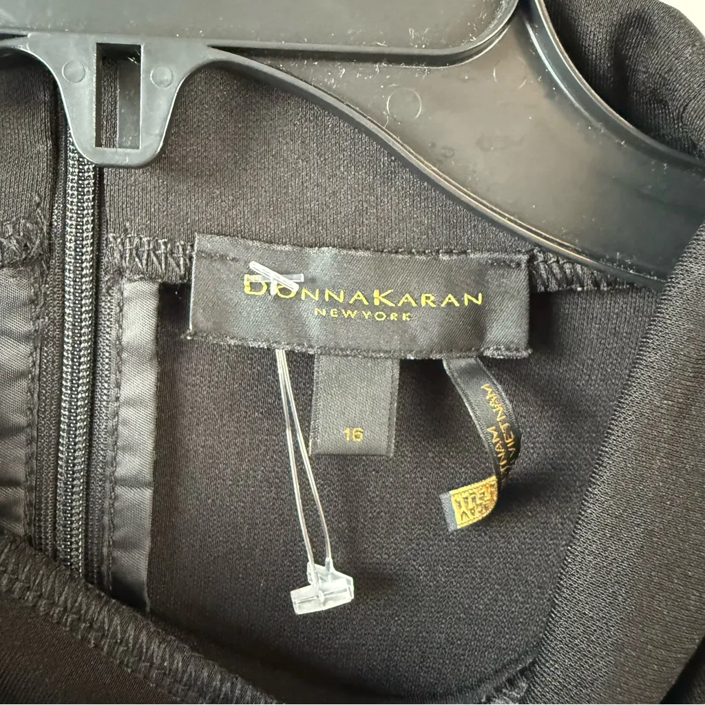 Donna Karan Mock Neck Jersey Buckle Wrap Waist Dress Black 16 - Image 5