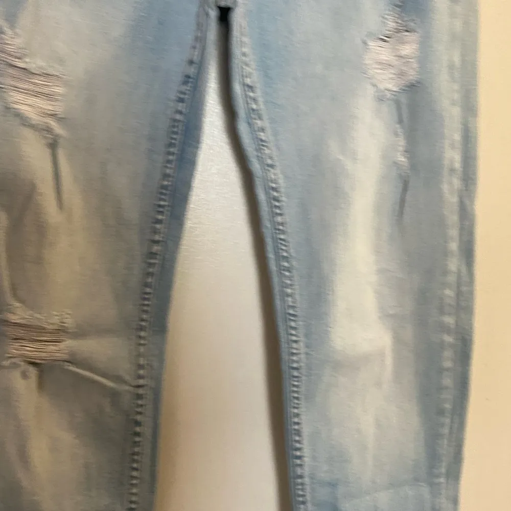 Womens Papaya Jeans 9 Light Blue Wash Boyfriend Mid Rise Distressed  30x27 30” - Image 4