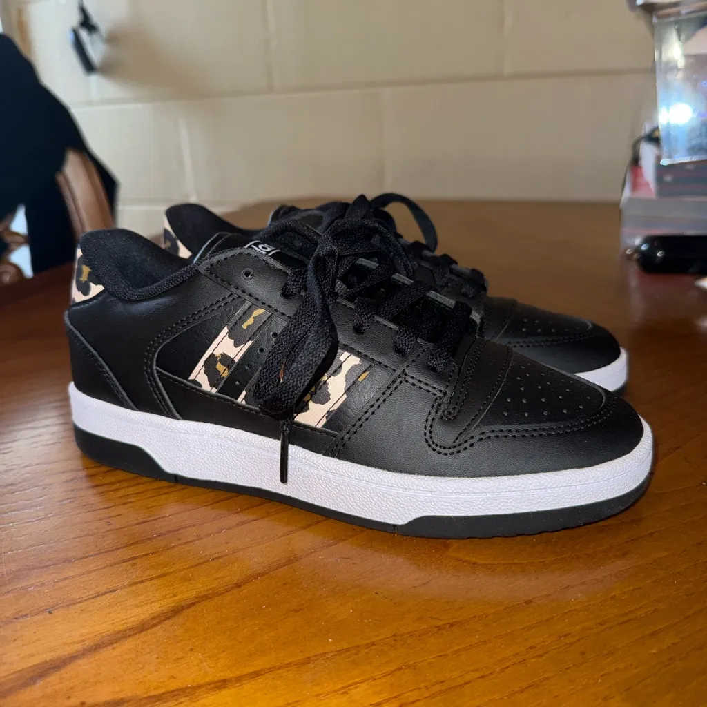 Adidas Break Start Low Black Leopard Print Sneakers Women’s 5.5 - Image 2