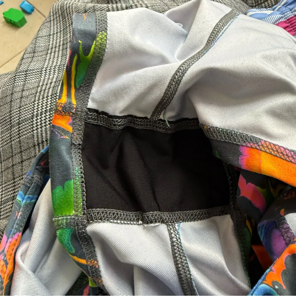 WodBottom Womens Shorts Black Multicolor Stretch Fitness Gym Size Medium Blue - Image 10