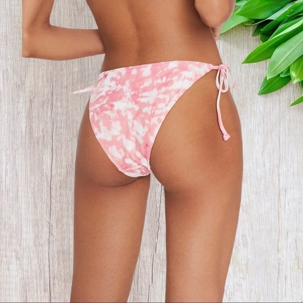 Faithfull the Brand Valensole Bottoms in Pink Roos Tie Dye - Image 2