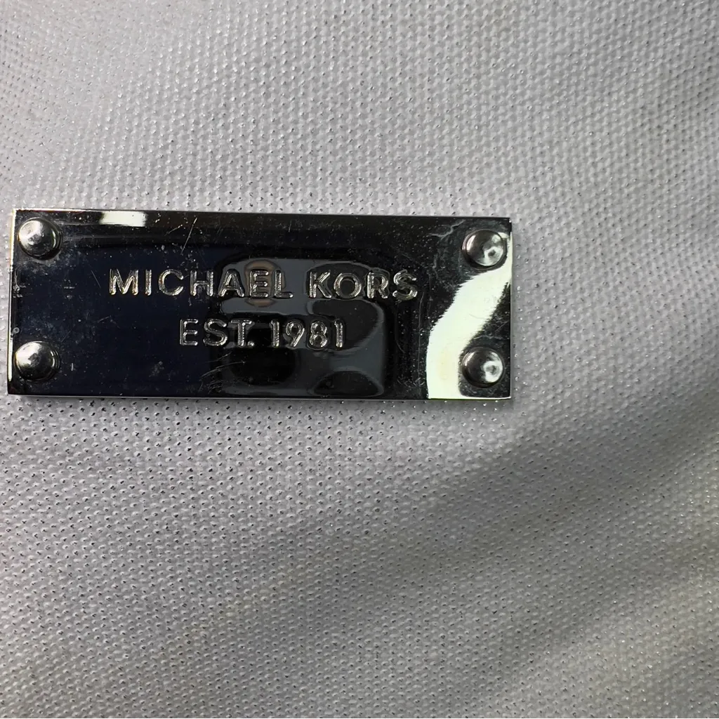 Michael Kors Silver & White Tote Bag 17”x14”x6” (has some discoloration) - Image 4