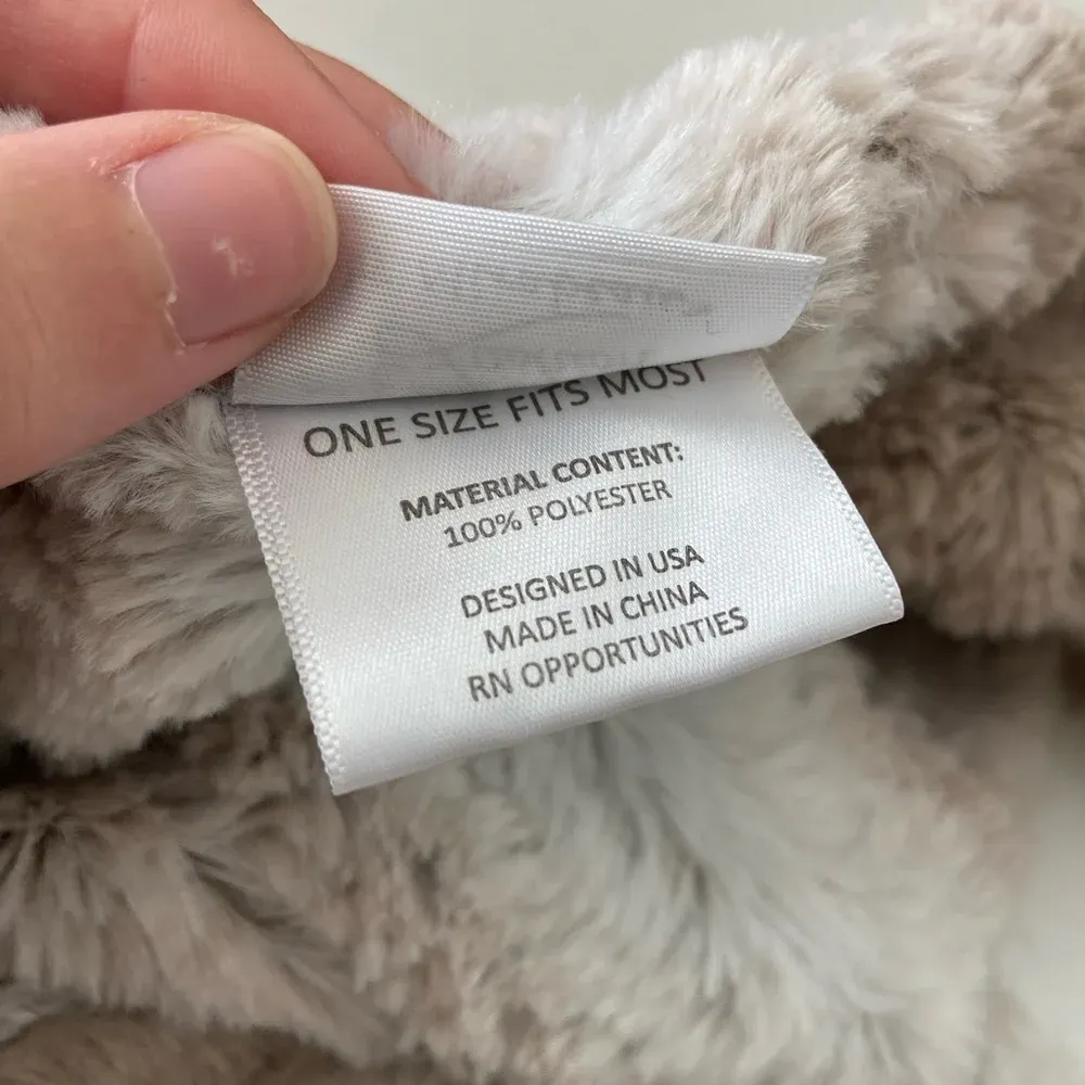 NWOT‎ | Fashion by Mirabeau women’s ombré neutral colored plush infinity scarf Tan - Image 4