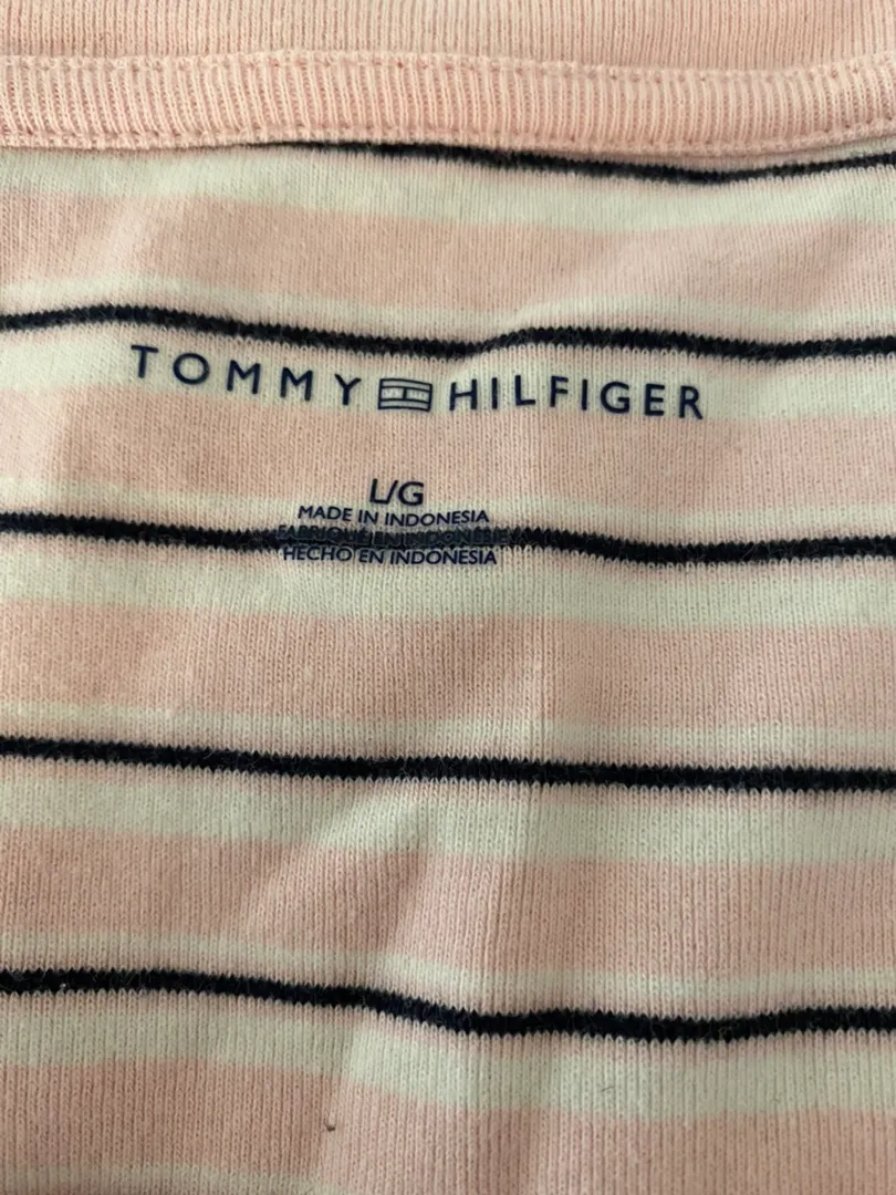 Tommy Hilfiger T Shirt - Image 4