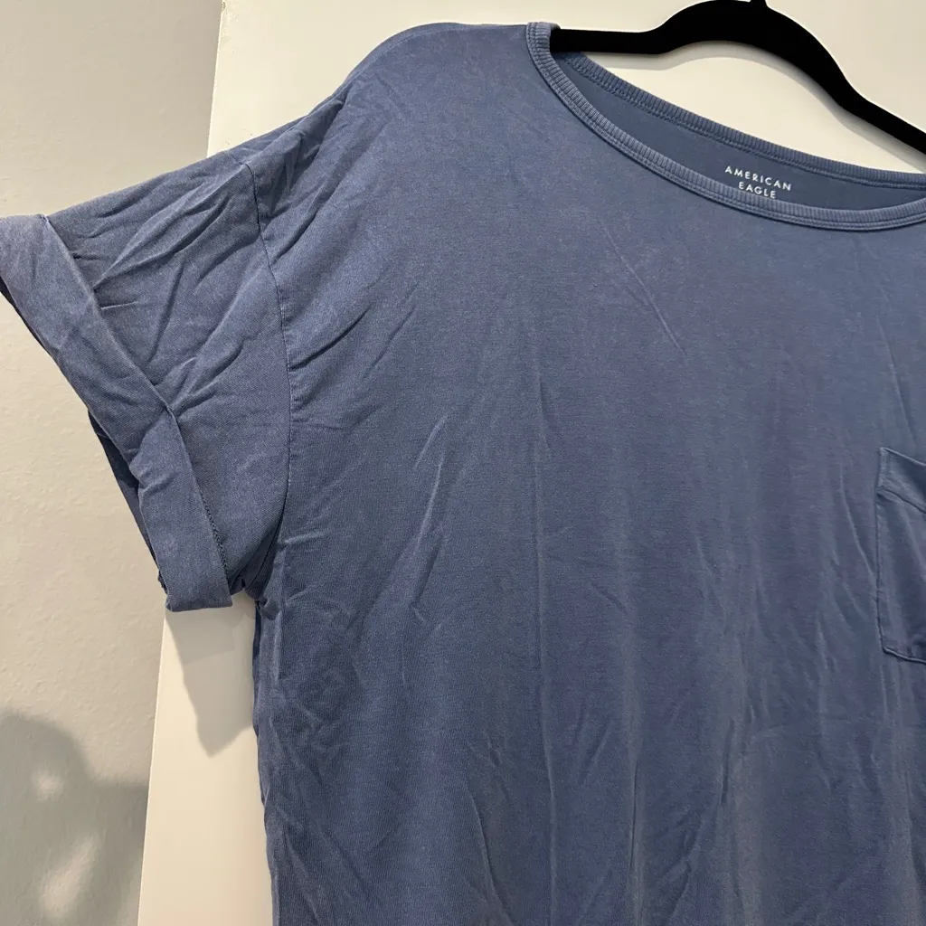 AE Soft Oversized Pocket T-Shirt - Image 4