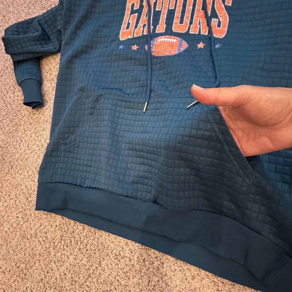 Florida Gators Thick Hoodie Orange and Blue Large Unisex Blokecore Sport Football - Image 4