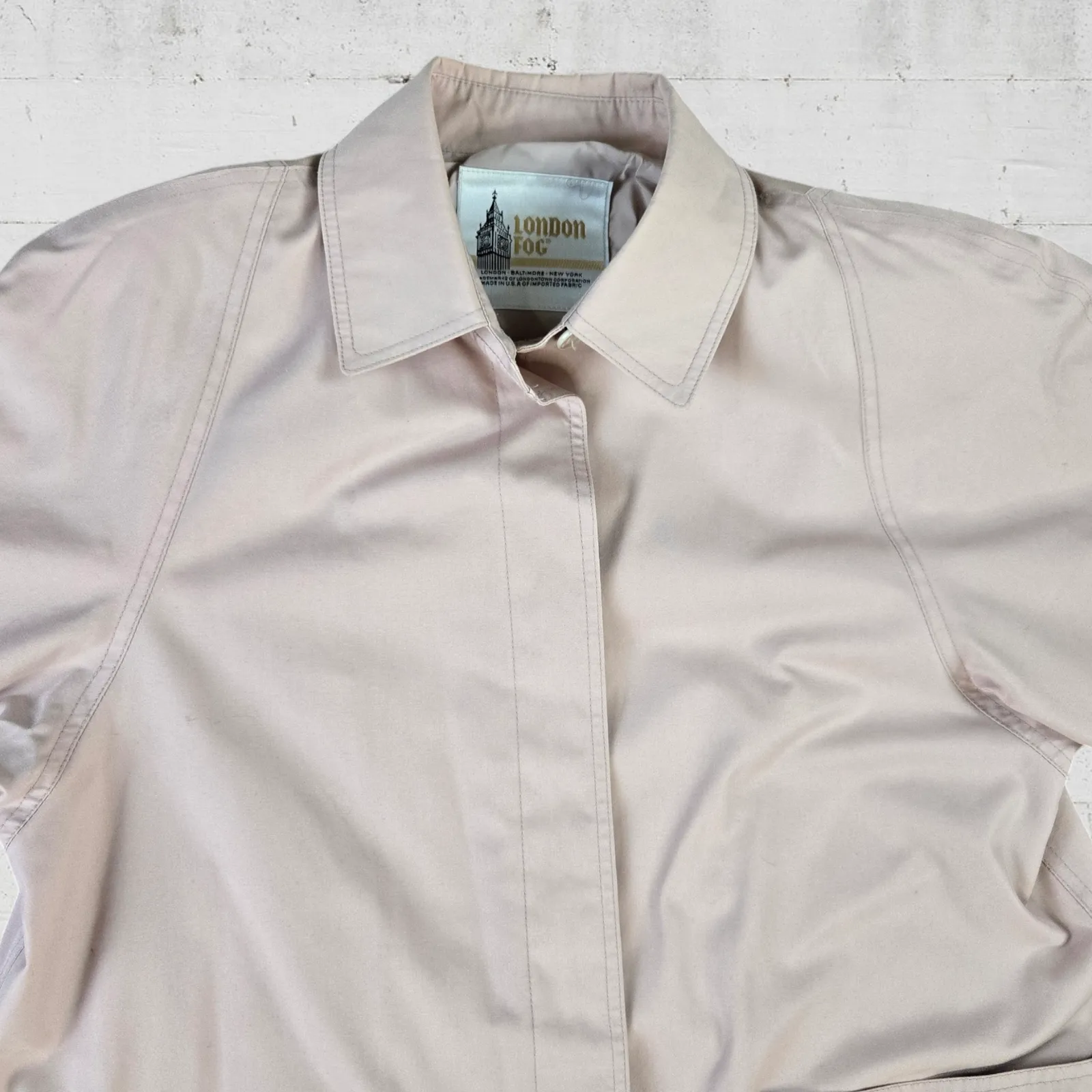 70s Vintage Pink Utility USA Union Made Button London Fog Trench Coat Size 12P - Image 3