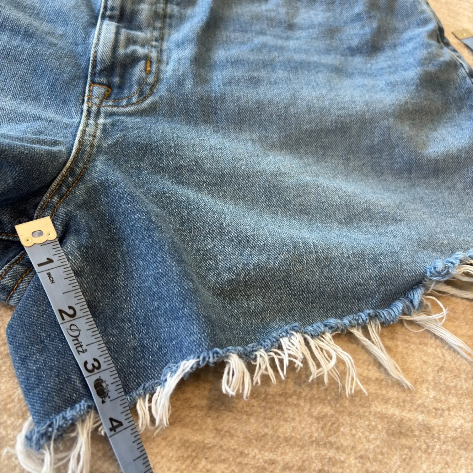 Madewell Shorts Womens 31 The Momjean‎ Medium Wash Denim Cut Offs 3.5" Inseam - Image 8