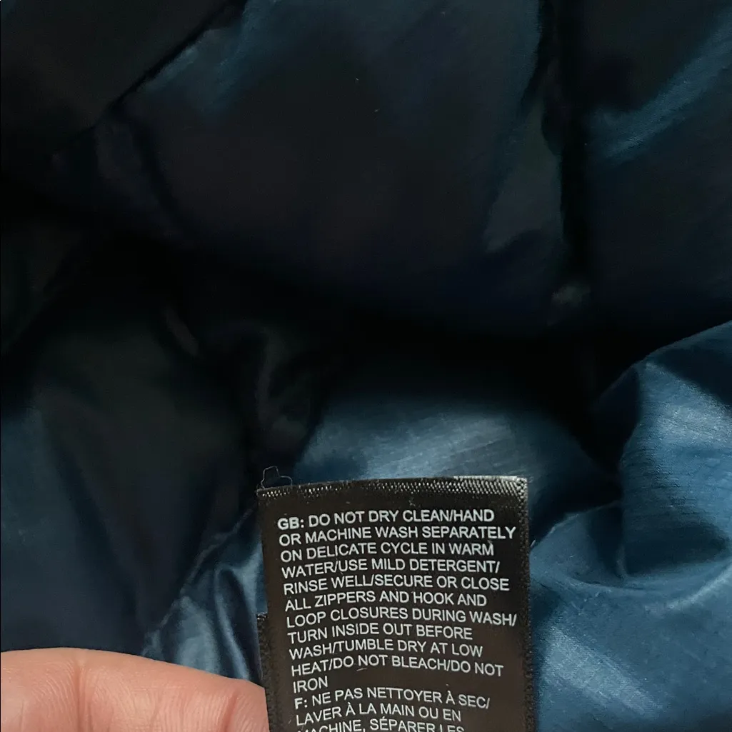 NORTH FACE Flare 550 Blue Floral Flare Down Puffer Vest - Image 15