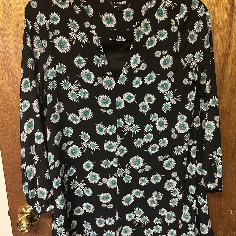 🛍️5/$25 Express floral dress size M - Image 5