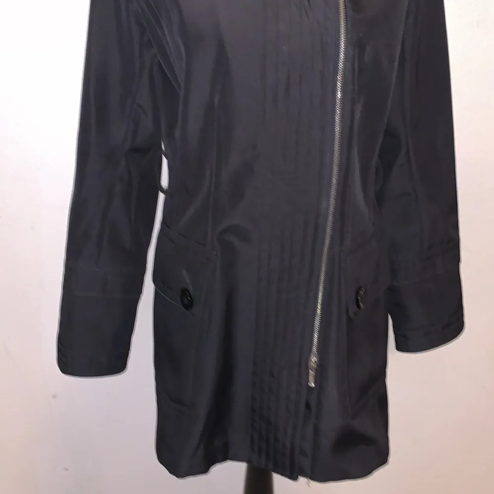 Anne Klein  black zip up collared trench coat - Image 3