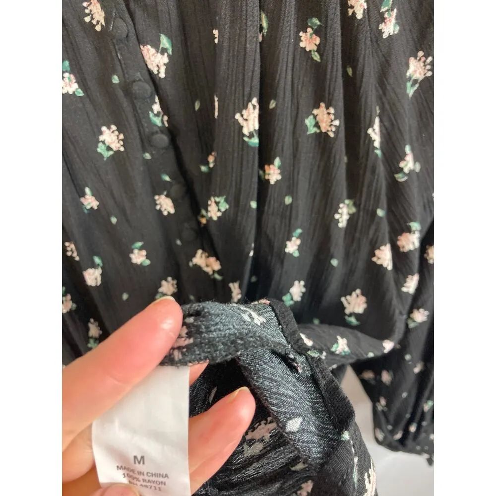 Falls creek Floral Smocked Top Size Medium - Image 5