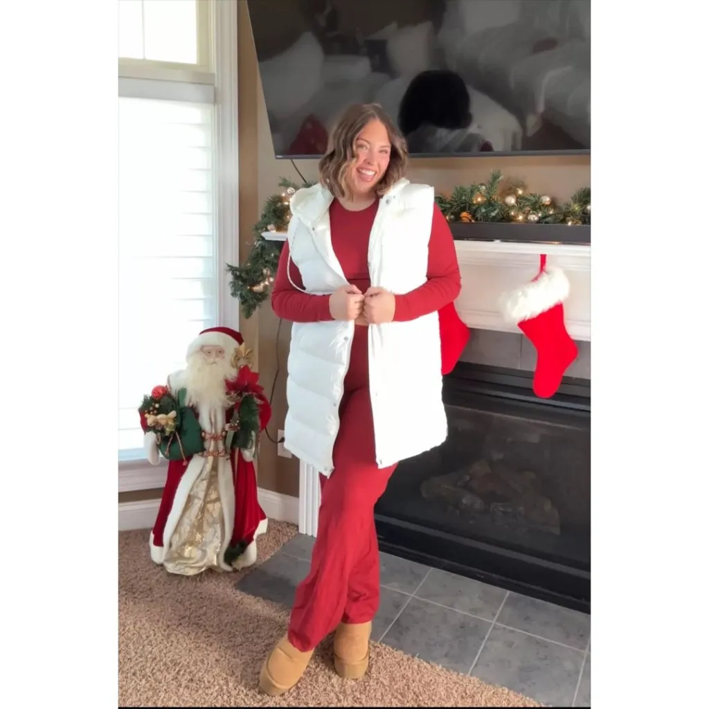 SKIMS  Foldover Pants in Red Size Small - Image 2