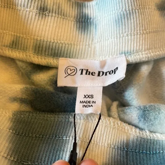 NWT Tie Dye Women’s Teal Blue & White Drawstring Sweatshirt Shorts with Pockets Size XXS - Image 5