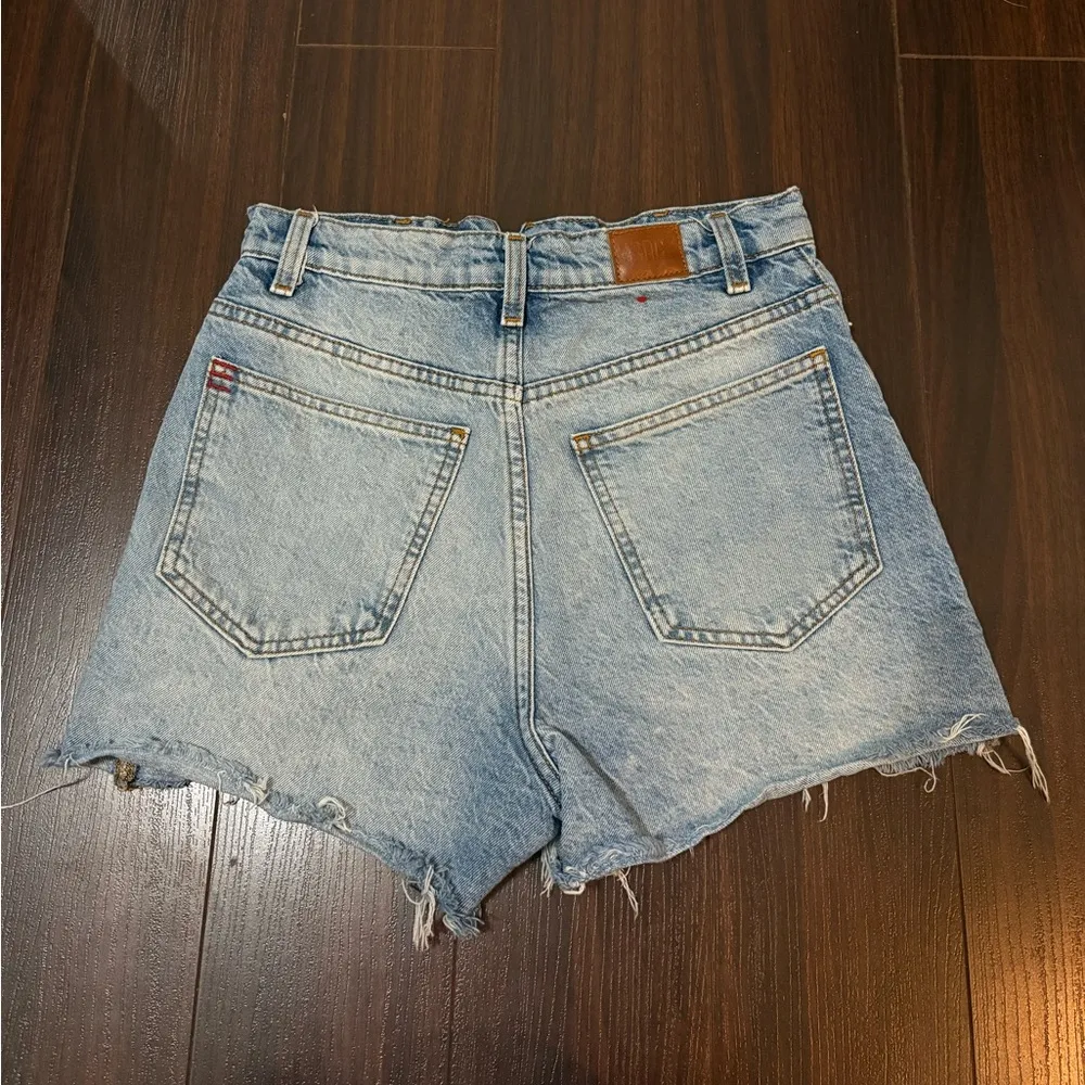 urban outfitters jean shorts - Image 3