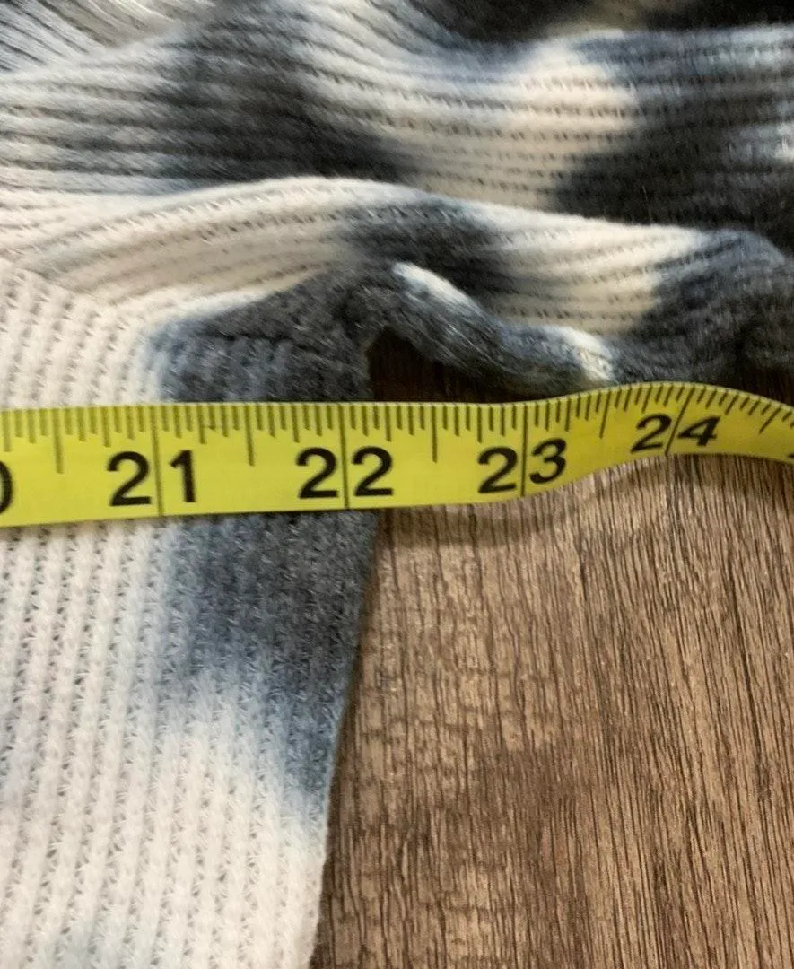 C & C California Navy Tie Dye Henley Large Top - Image 9