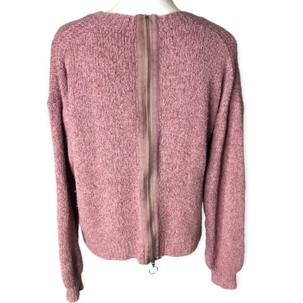 Abercrombie & Fitch Ribbed Knit Back Zip Closure Pullover Sweater - Image 94